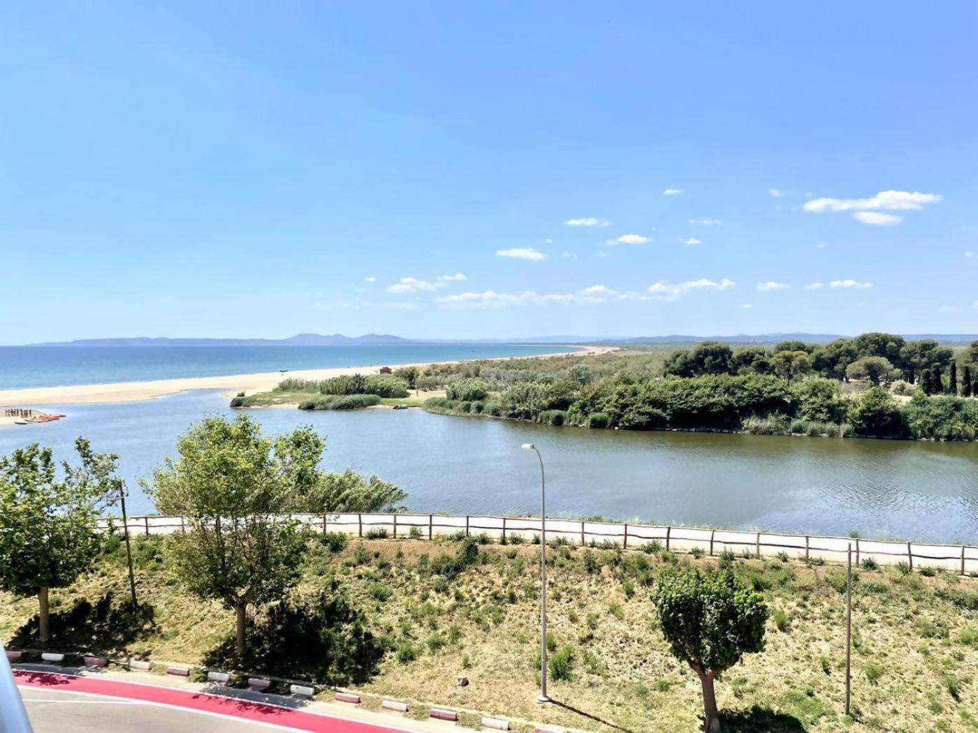 33Apartamento Soleado De Dos Habitaciones Empuriabrava Ngoại thất bức ảnh
