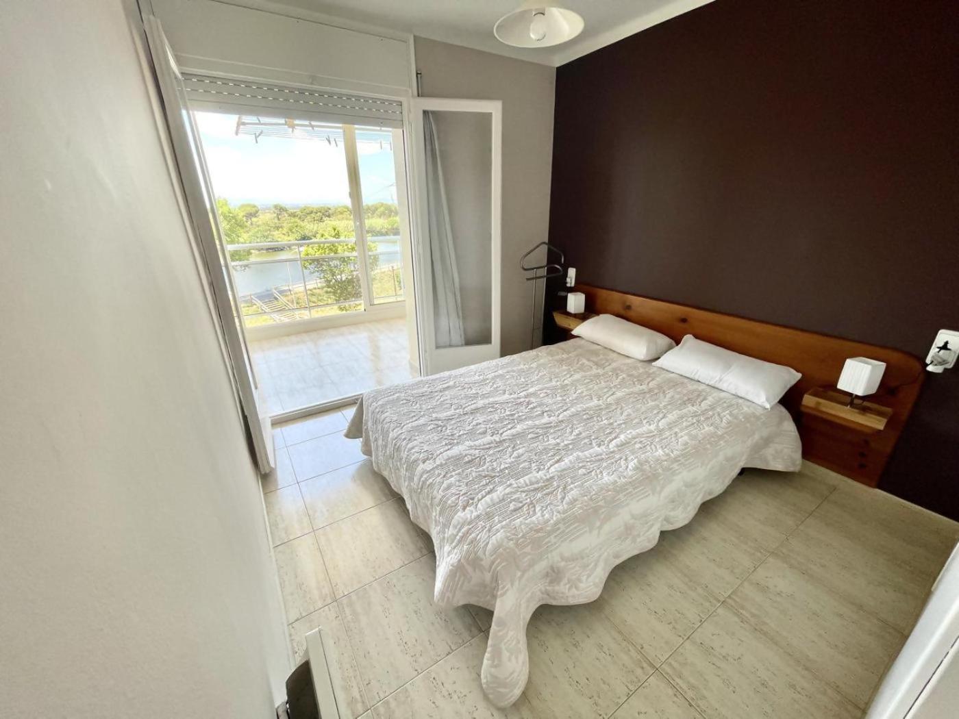33Apartamento Soleado De Dos Habitaciones Empuriabrava Ngoại thất bức ảnh